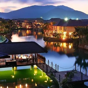 Hotel Yalong Bay &