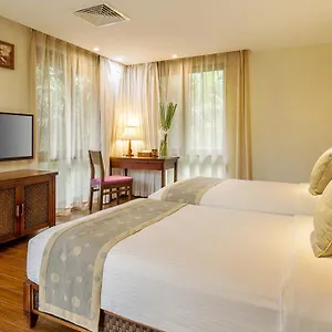 Hotel Yalong Bay &